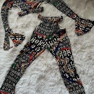 Lovely and beautiful two pieces set .